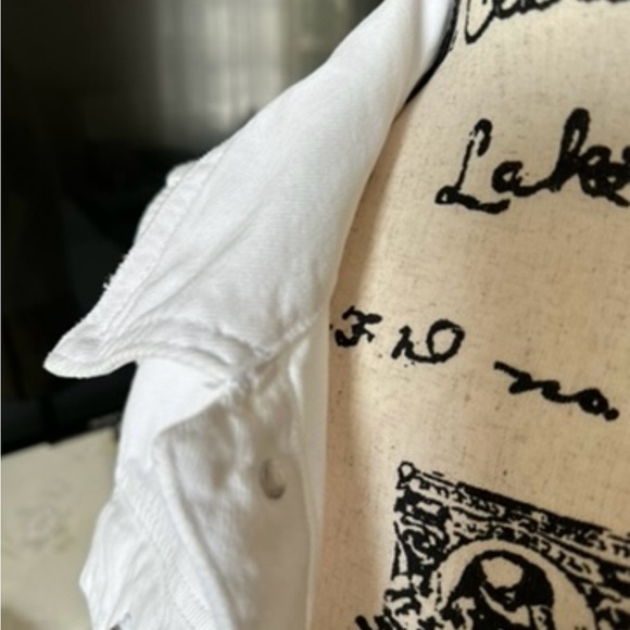 Zara Classic White Vest. Size L - Picture 6 of 11